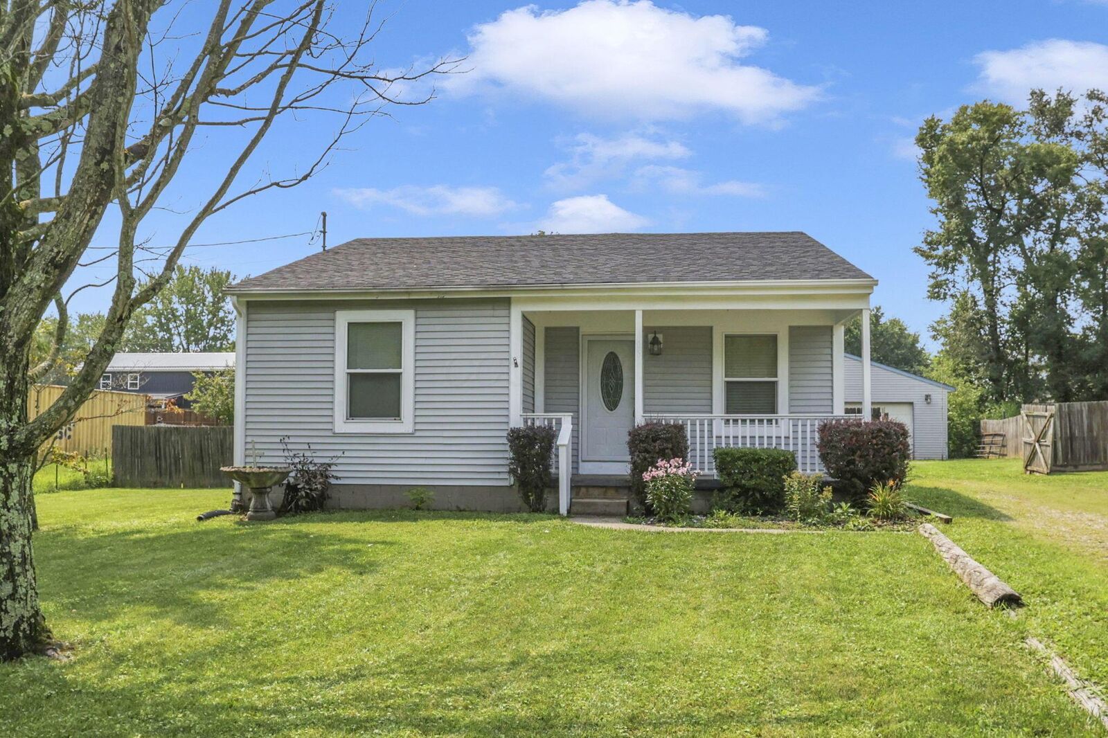 Property Photo: 96 Cadillac SW Road OH 43062