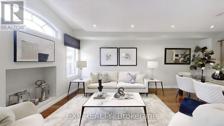 Property Photo: 8 Hacienda Drive ON L4E 3X1