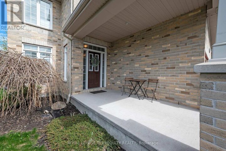 Property Photo:  433 Callisto Way  ON K2J 0Z3 