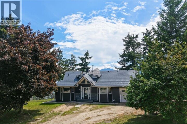 Property Photo: 3690 Southview Road BC V0E 2X1