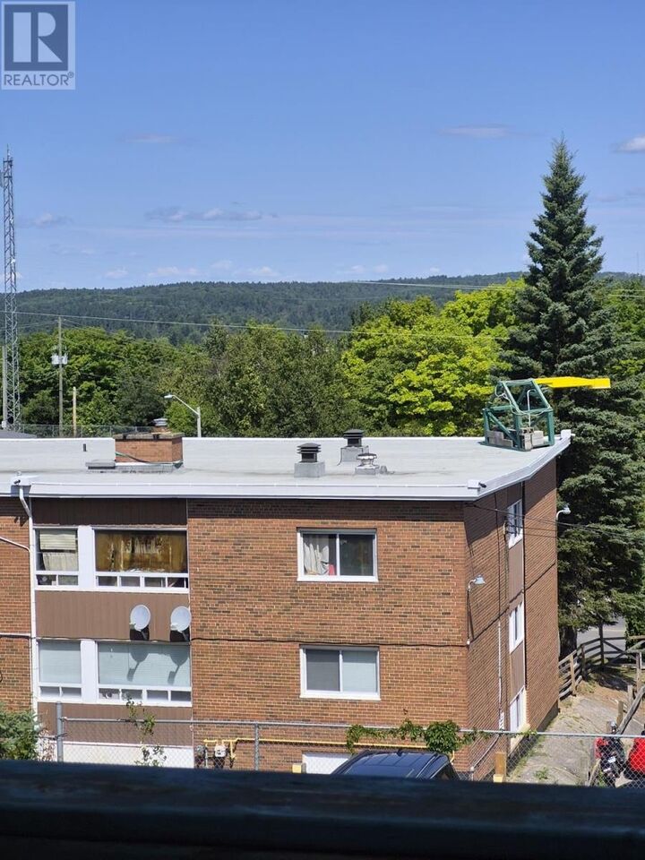 Property Photo: 9-102 Hutchison Ave ON P5A 1W8