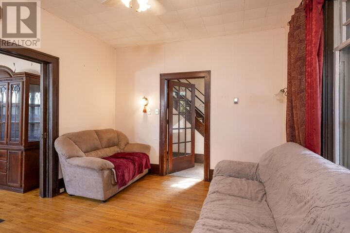 Property Photo: 42 Gordon Ave ON P7E 4T2
