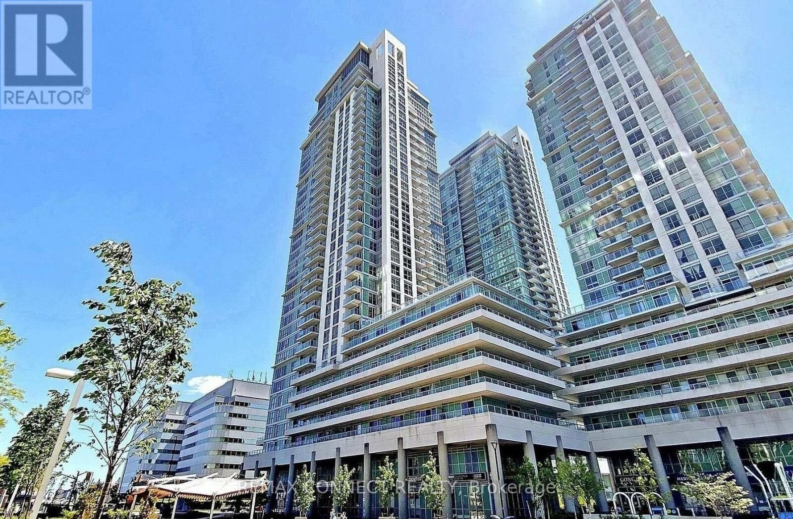 Property Photo:  70 Town Centre Court 1209  ON M1P 0B2 