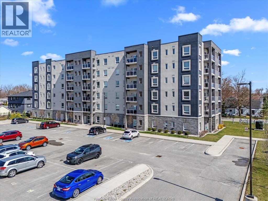 Property Photo: 22 Victor Street 610 ON N8W 1J7