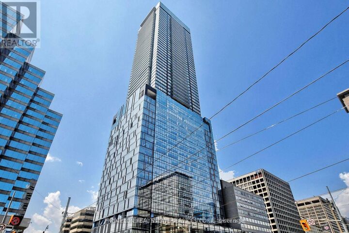 Property Photo:  488 University Avenue 4312  ON M5G 0C1 