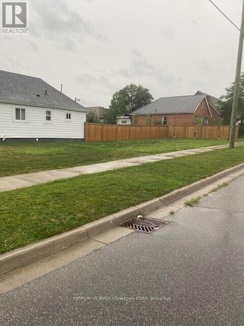 Property Photo:  Lot 7 Briscoe Street West  ON N6J 1M4 
