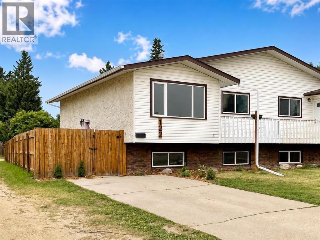 Property Photo: 122 Allan Street AB T4R 1E7