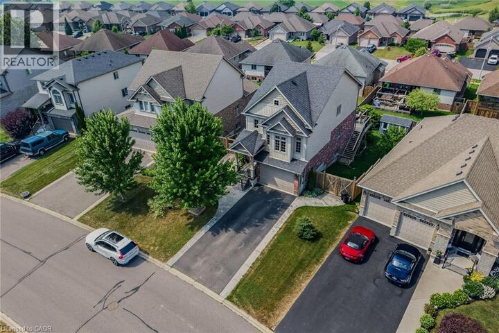 Property Photo: 174 Woodway Trail ON N3Y 0B8