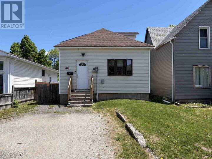 Property Photo: 40 Algoma Ave ON P6B 2P7