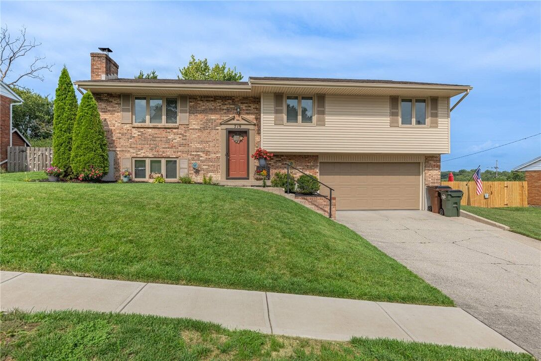 Property Photo: 719 N Lindsey Avenue OH 45342