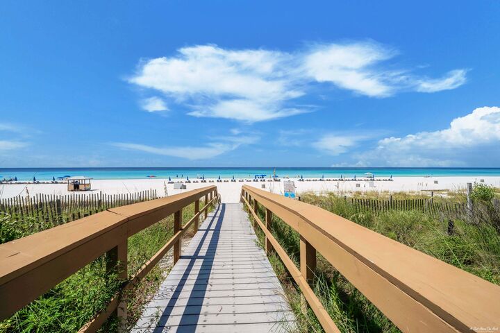 Property Photo: 6627 Thomas Drive Unit 1601 FL 32408