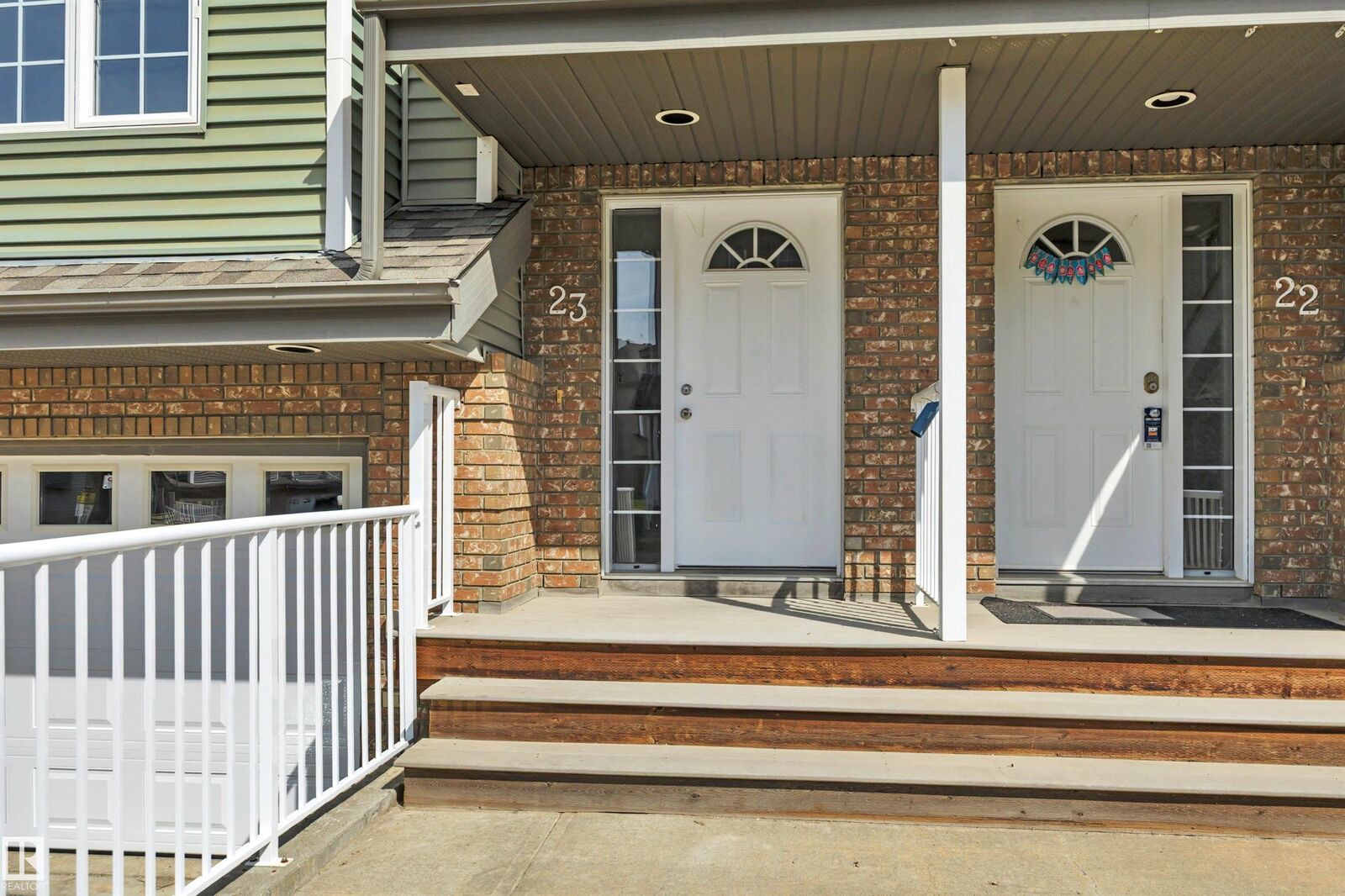 Property Photo: 5102 30 Avenue 23 AB T4X 0A9