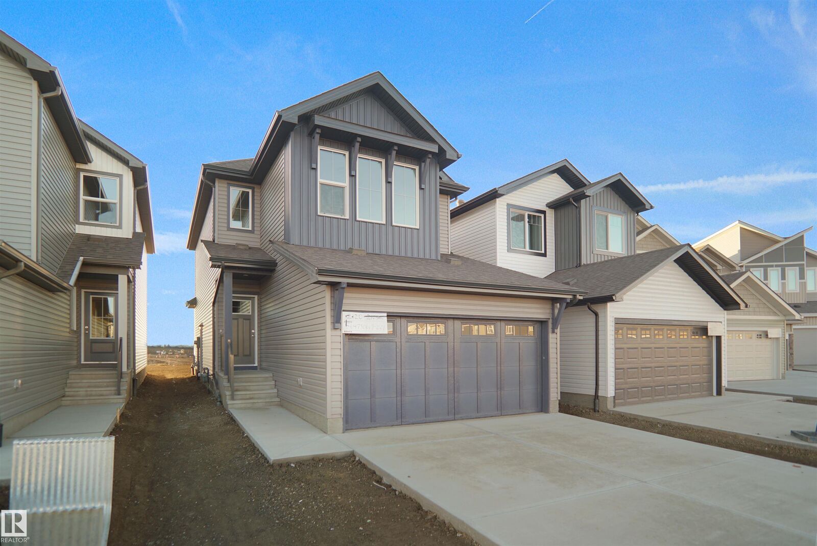 Property Photo:  581 Ashgrove Circle  AB T9E 0K7 