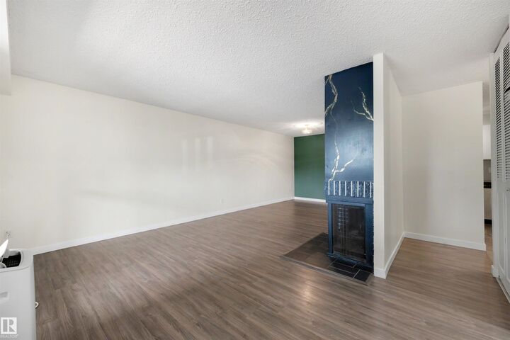 Property Photo:  241 Surrey Gardens Gardens NW  AB T5T 1Z3 