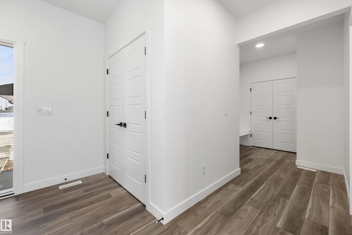 Property Photo:  19428 25 Avenue NW  AB T6M 1P5 