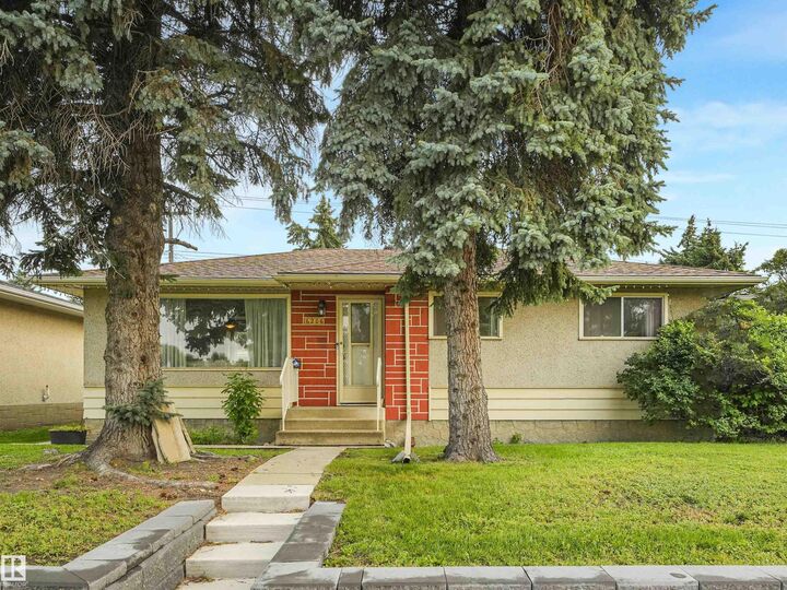 Property Photo: 6206 132 Avenue NW AB T5A 0J7
