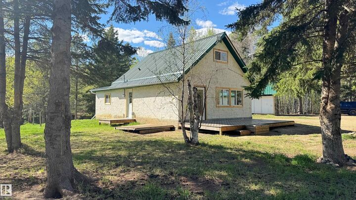 620076B Hwy 661 — photo 1