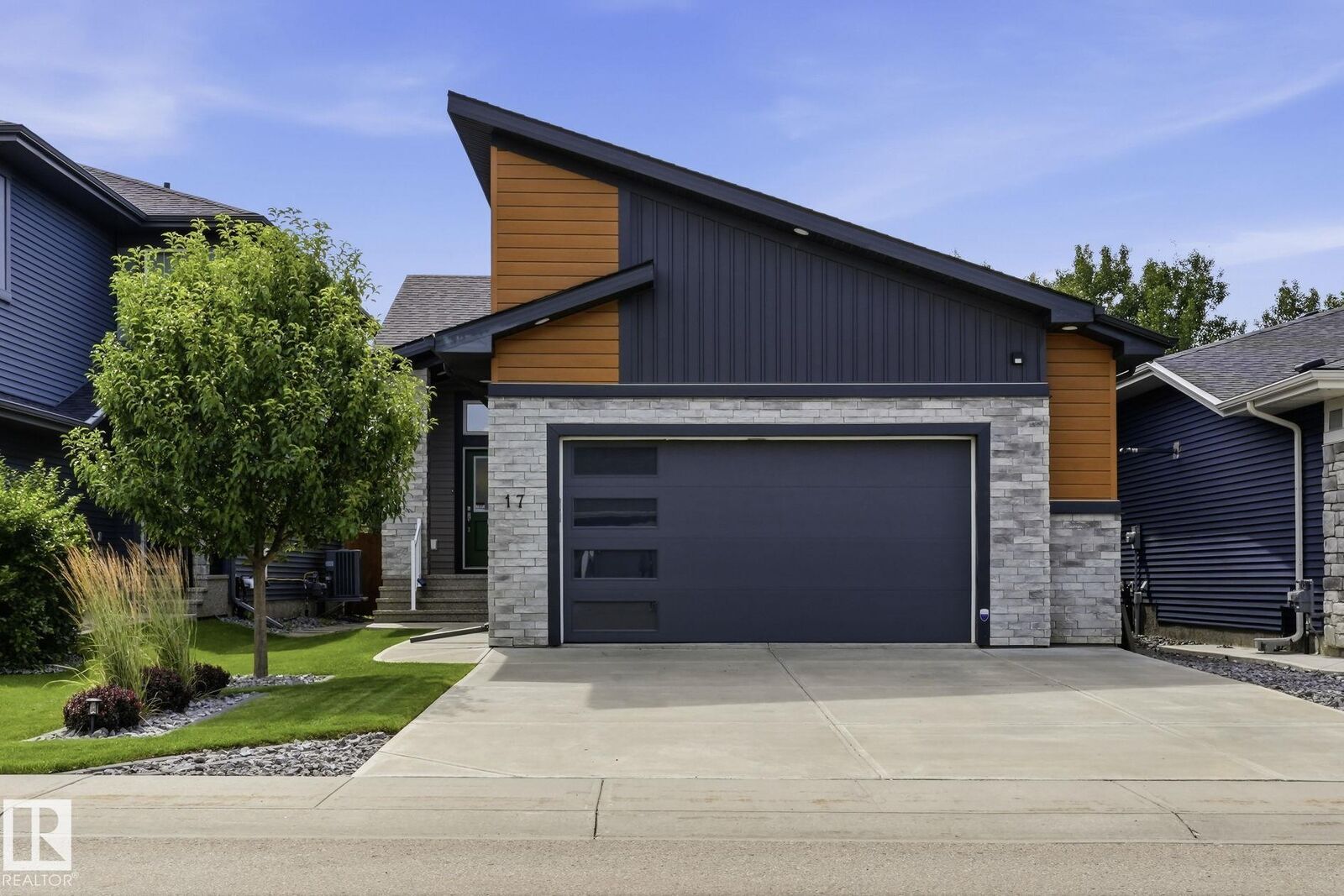 Property Photo:  17 Kingsbury Circle  AB T7X 0C9 