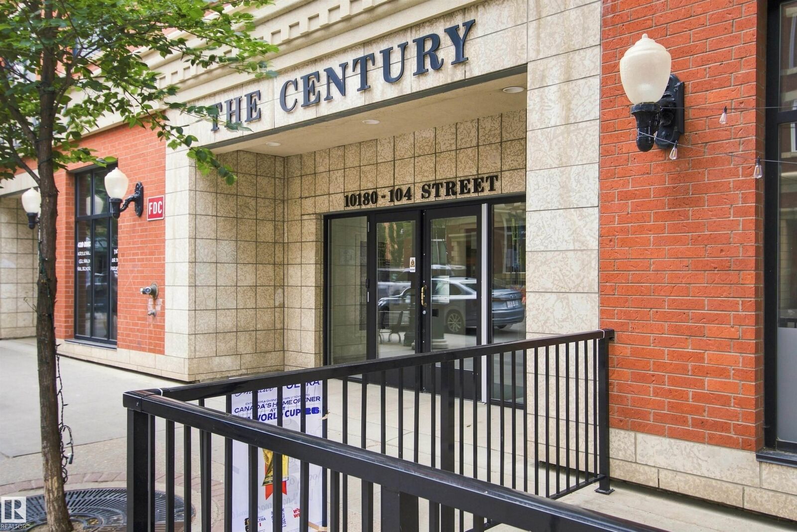 Property Photo:  10180 104 Street NW 504  AB T5J 1A7 