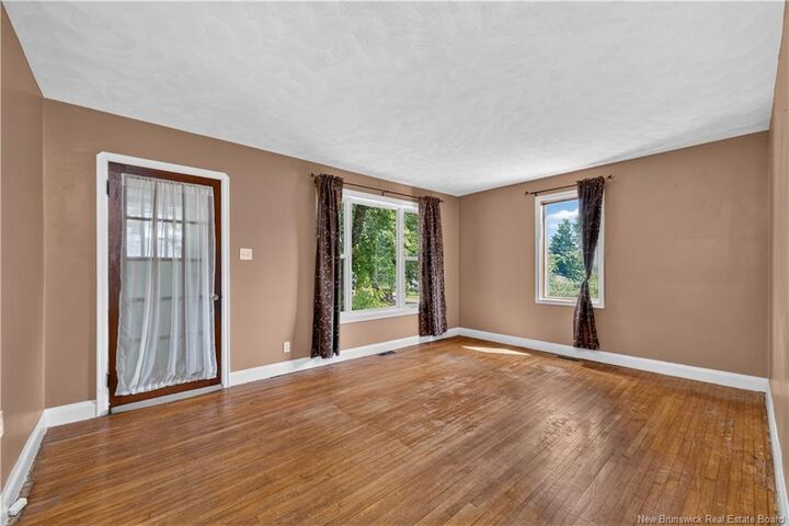 Property Photo:  60 Smith Street  NB E4J 2S2 