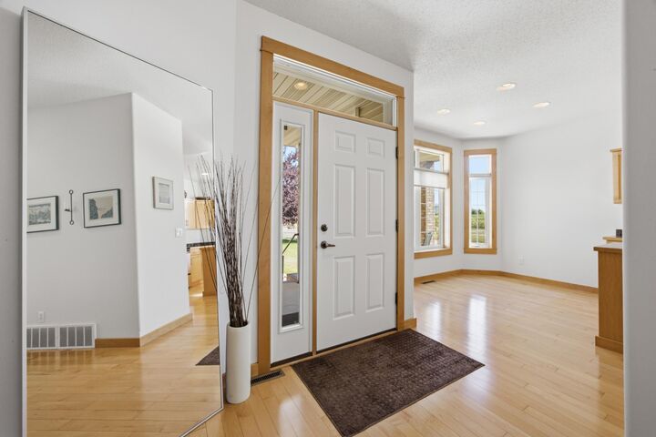 Property Photo: 547 Allyson Circle MN 56560