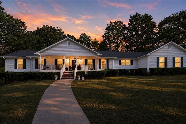 Property Photo:  305 Mountain Brook Road  GA 30534 
