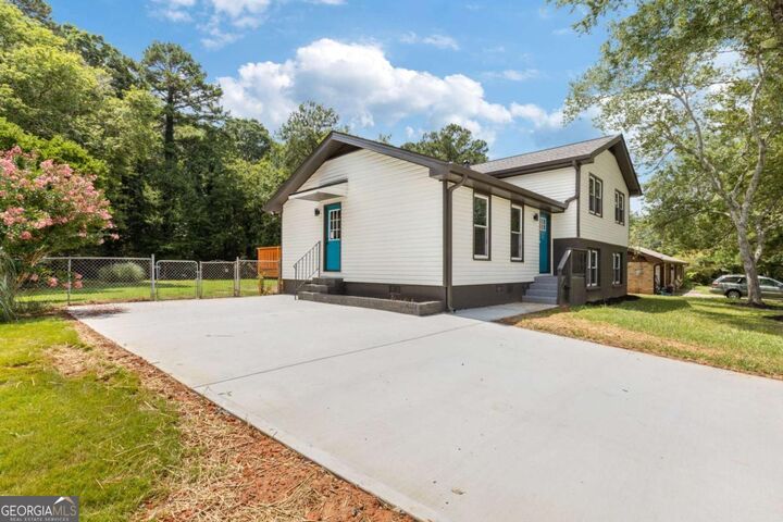 Property Photo: 2531 Falcon Ridge Drive GA 30017