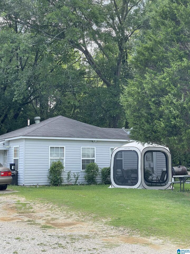 Property Photo: 121 Houston Drive AL 35020
