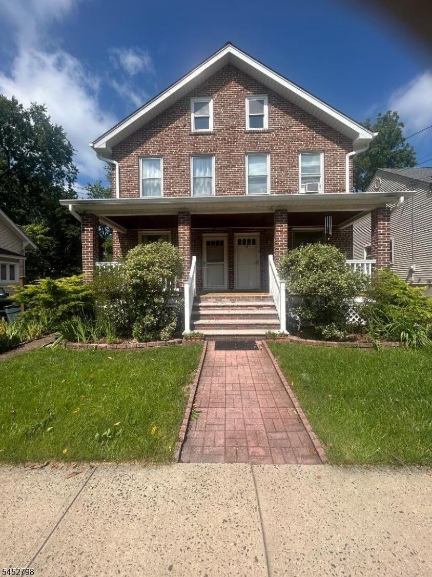 Property Photo: 17 Codington Pl NJ 08876
