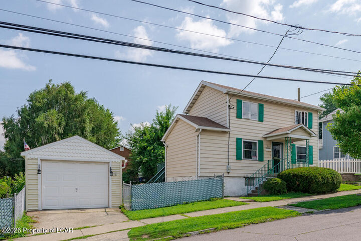 Property Photo: 613 Hickory Street PA 18505