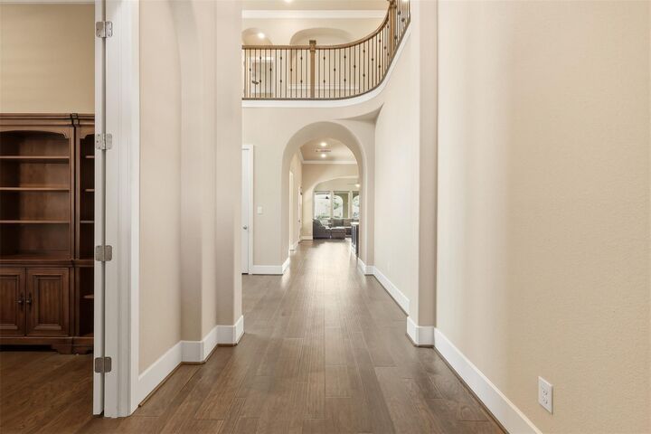 Property Photo: 5107 Galahad Court TX 77459