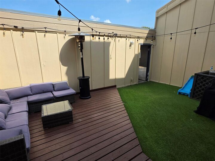 Property Photo: 13638 Garden Grove Court 332 TX 77082