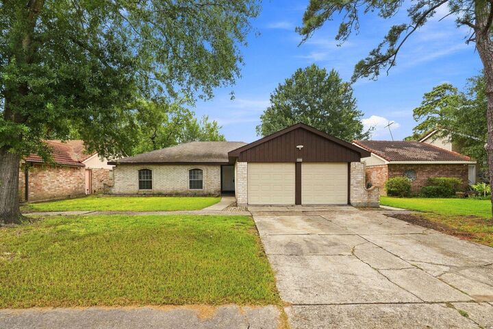 Property Photo:  5531 Maplegate Drive  TX 77373 