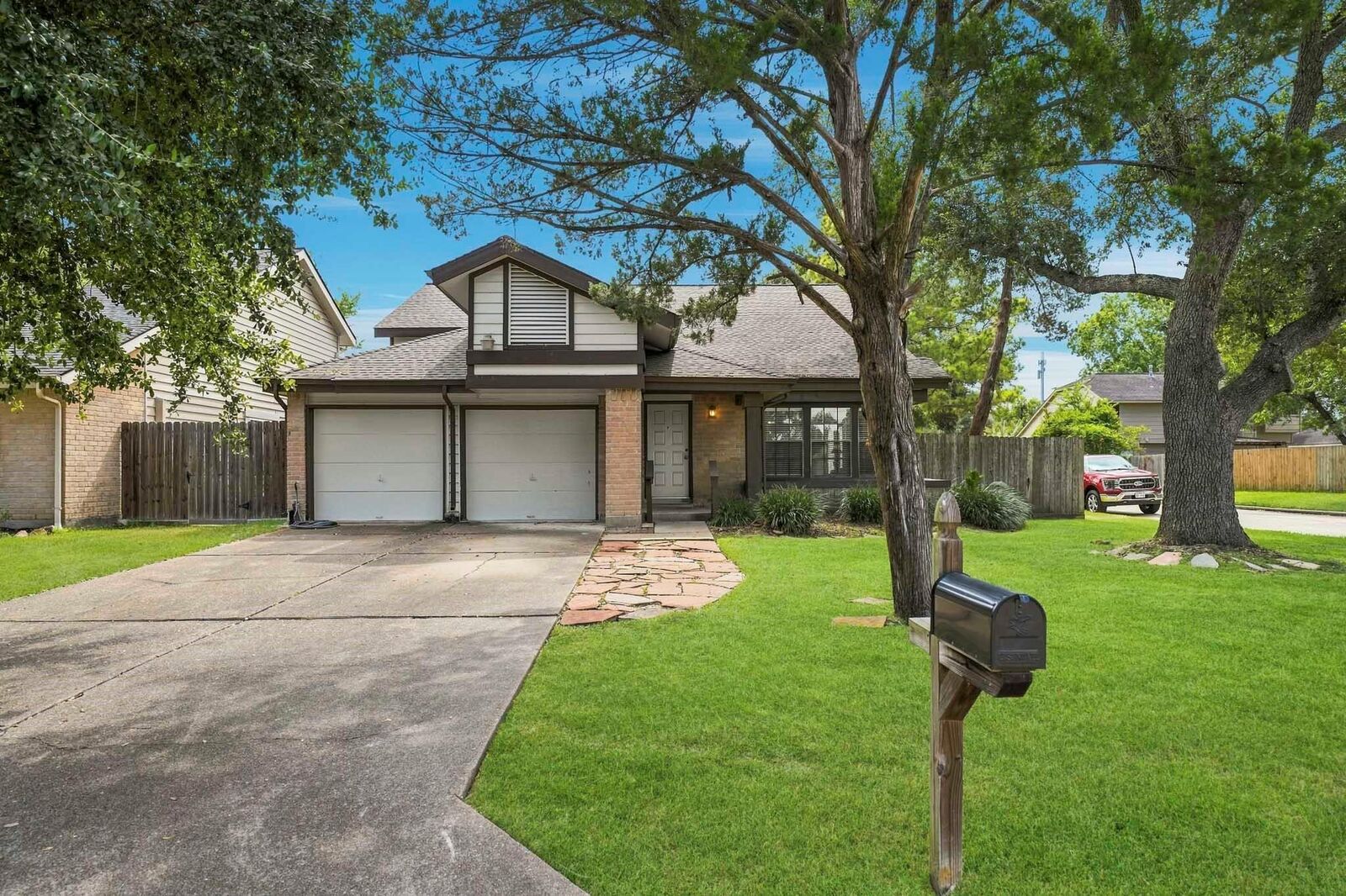 Property Photo:  1802 Foxlake Drive  TX 77084 