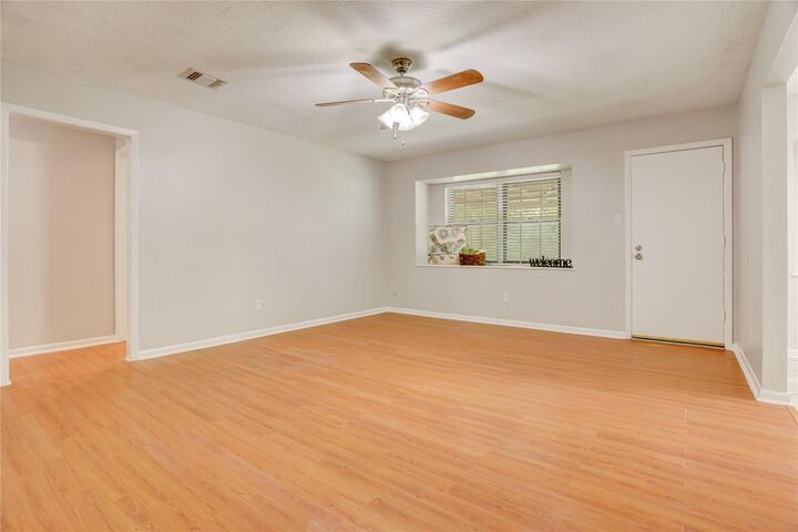 Property Photo:  1612 Cypress Hollow Street  TX 77581 
