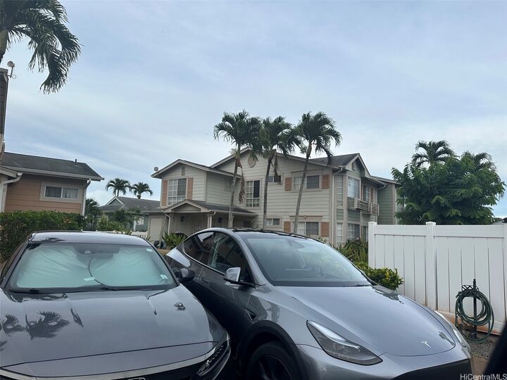 Property Photo: 94-662 Lumiauau Street Zz102 HI 96797