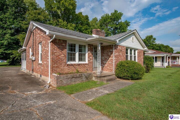 Property Photo: 212 Fairview Drive KY 42701