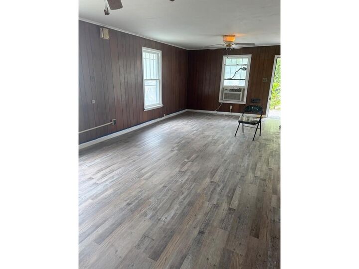 Property Photo: 1012 W 4th Street KS 67337