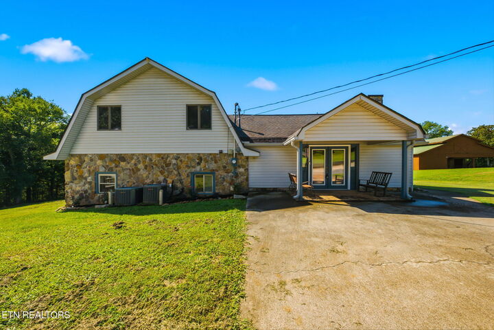 Property Photo:  138 County Road 444  TN 37303 