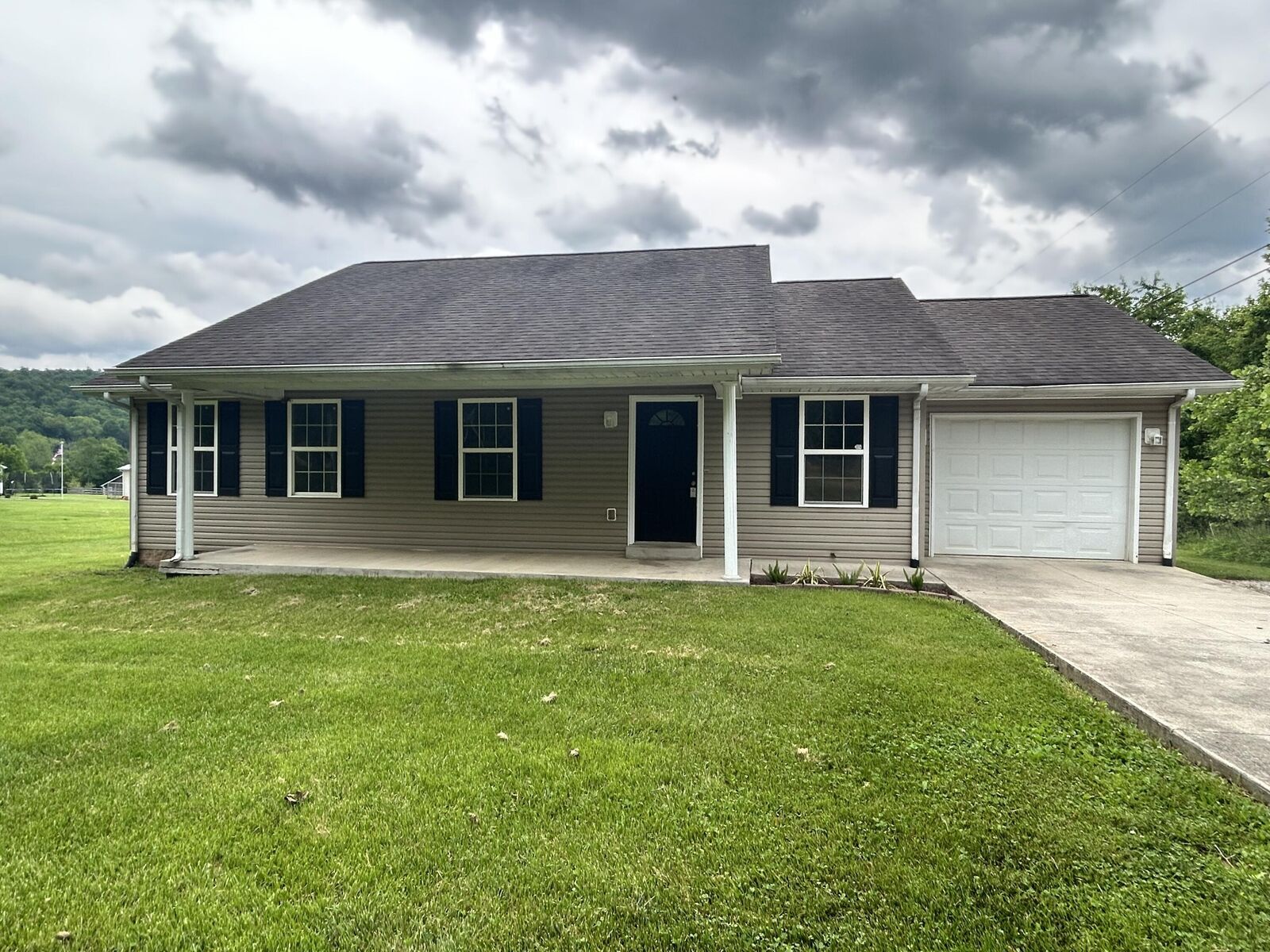 Property Photo:  1465 Blaze Valley Road  KY 42501 
