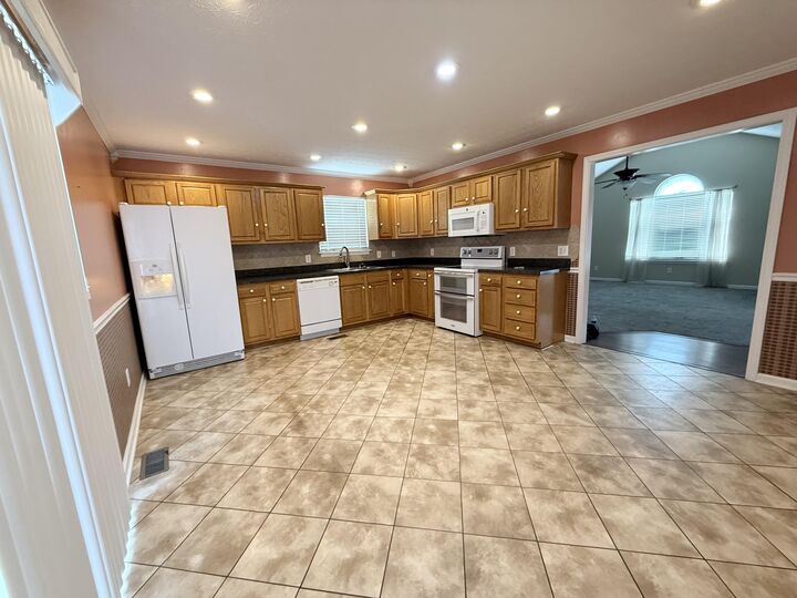 Property Photo: 419 Bellaire Drive KY 40330