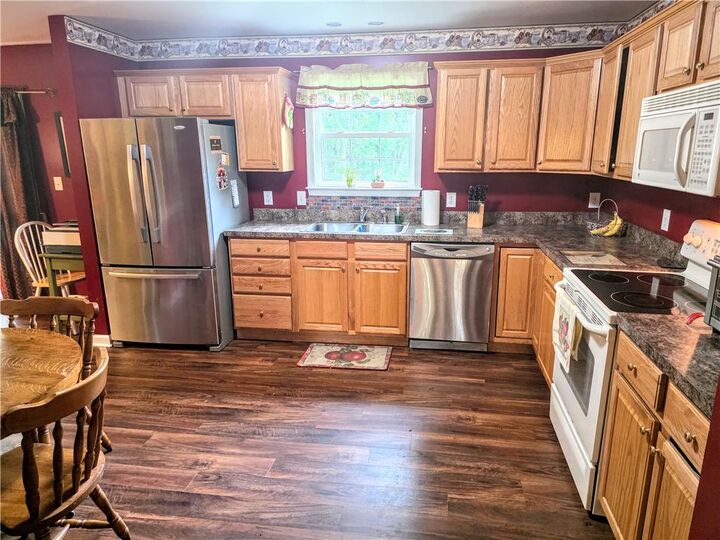 Property Photo: 1145 Stagecoach Road W PA 18235