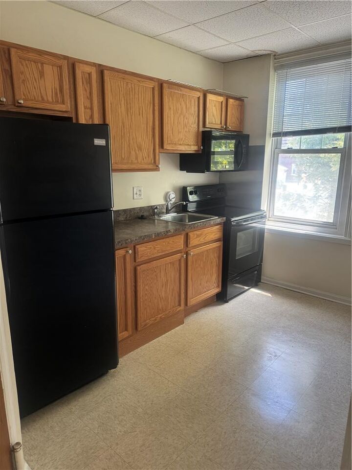 Property Photo: 717 Center Street 2F PA 18018