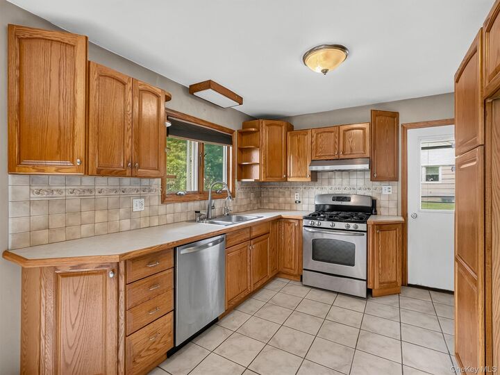 Property Photo:  12 Elmwood Drive  NY 10956 