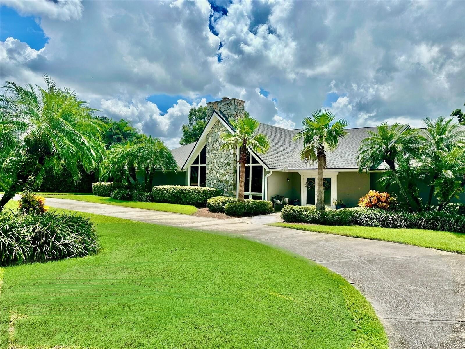 Property Photo: 514 Hillside Drive FL 33823