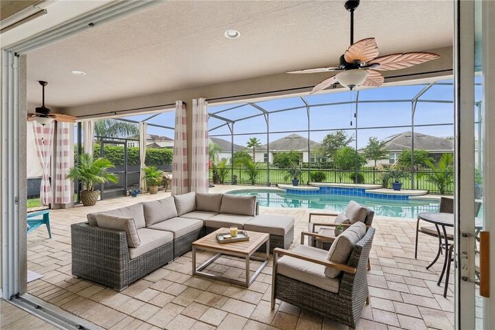 Property Photo: 14038 Jomatt Loop FL 34787