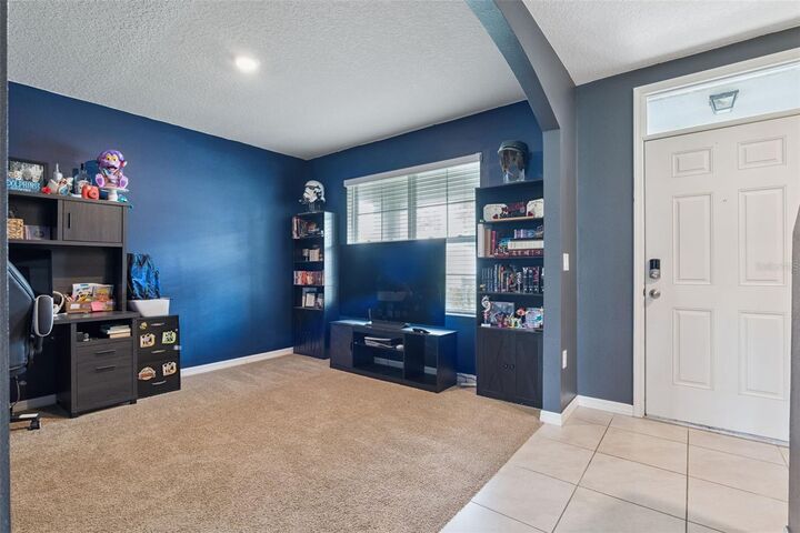 Property Photo: 10528 Bronze Leaf Court FL 34788