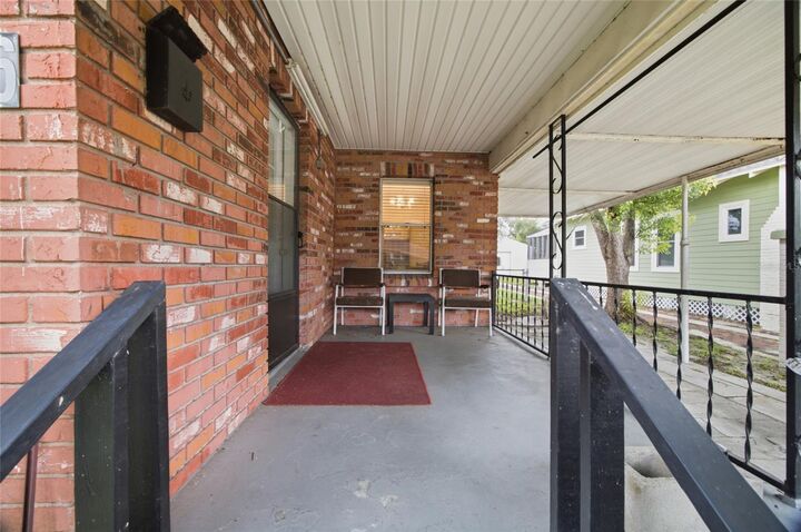 Property Photo:  1416 E Idlewild Avenue  FL 33604 