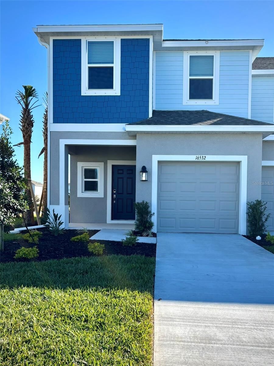 Property Photo: 16532 Bergamo Place FL 34211