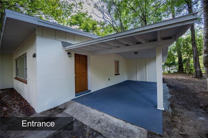 Property Photo: 640 NW 36th Terrace FL 32607